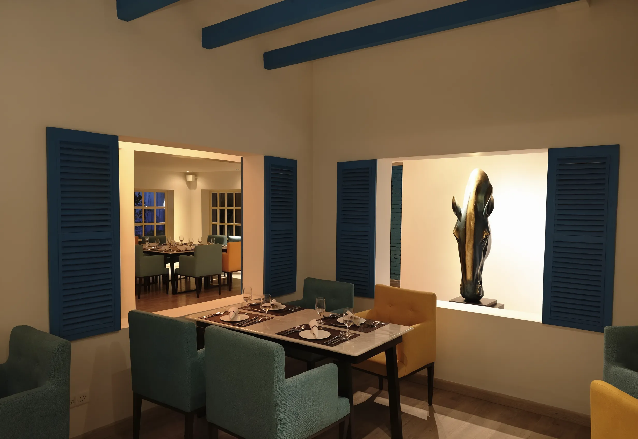 Bespoke coastal dining partitions