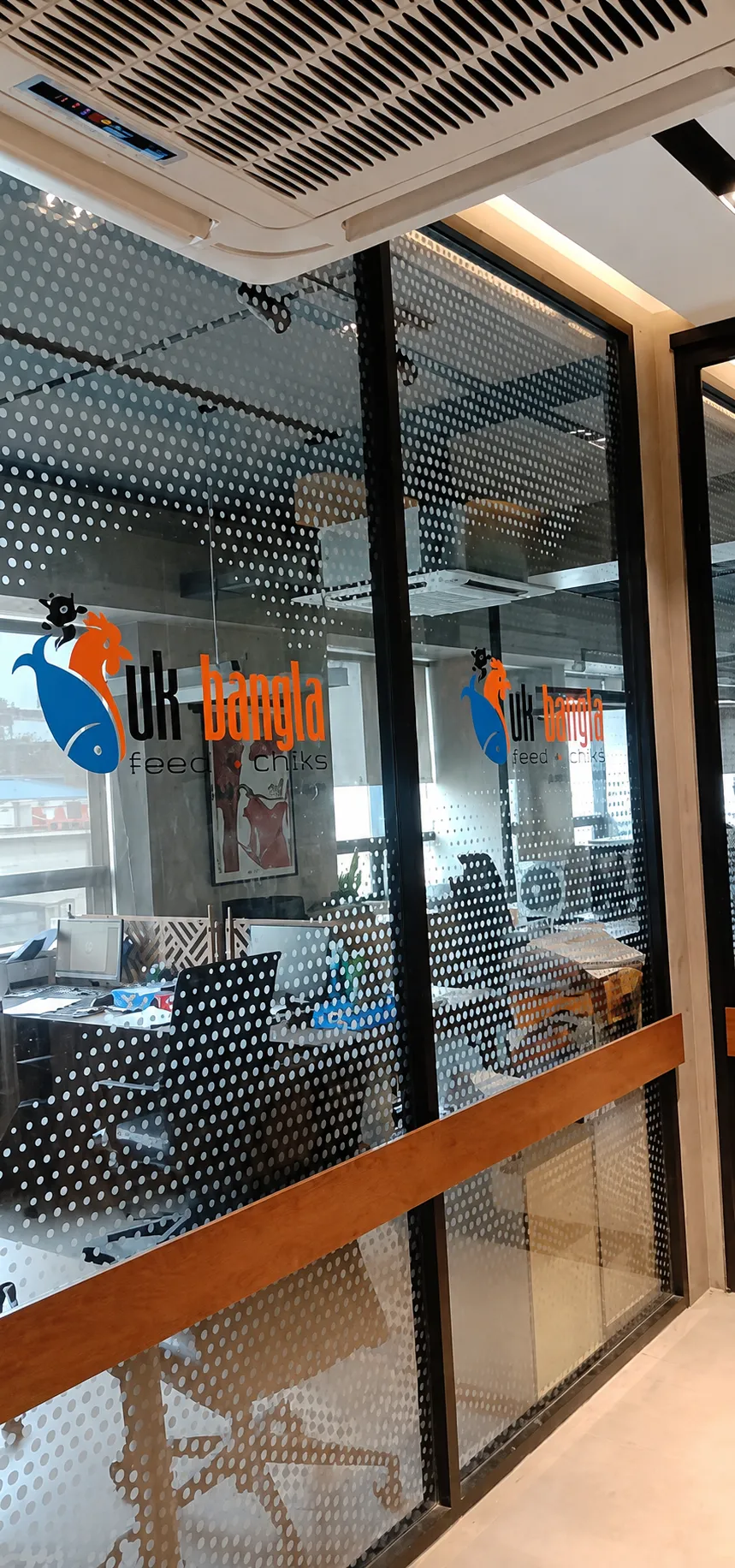 Executive Workspace Desk Detail 1